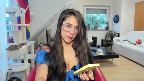 Tiny online show from 11, 9, 2025