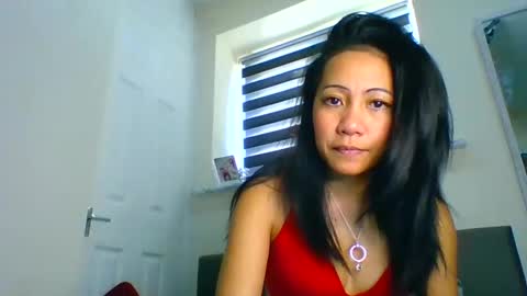 Snapshot of tinyasian911718 chatting on 3, 1, 2025 Tinyasian911718 sweetinyasian instagram online show from 3, 1, 2025