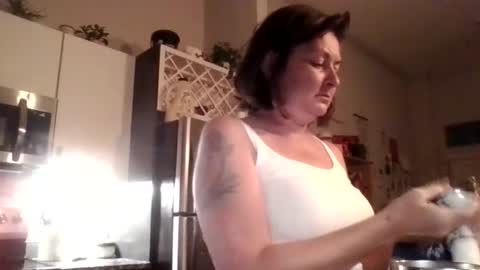 Snapshot of tinyassbossymilf chatting on 17, 7, 2026 tinyassbossymilf online show from 17, 7, 2026