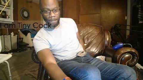 Snapshot of tinycock_1979 chatting on 19, 6, 2026 tinycock_1979 online show from 19, 6, 2026
