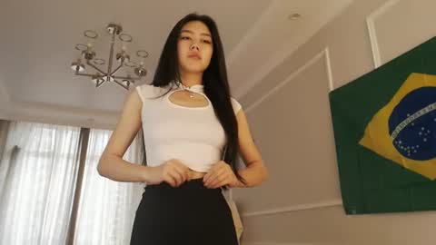 Snapshot of tinykawaii chatting on 18, 6, 2026 Tina extra tips in PVT online show from 18, 6, 2026