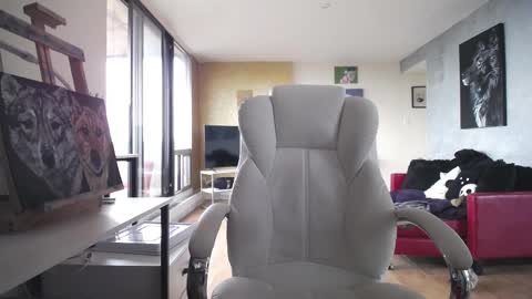 stage Kylie Sinner  brand CLITBAIT online show from 29, 10, 2025