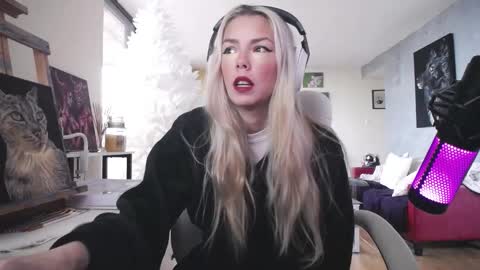 stage Kylie Sinner  brand CLITBAIT online show from 17, 1, 2026