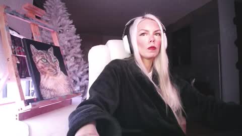 stage Kylie Sinner  brand CLITBAIT online show from 8, 2, 2026