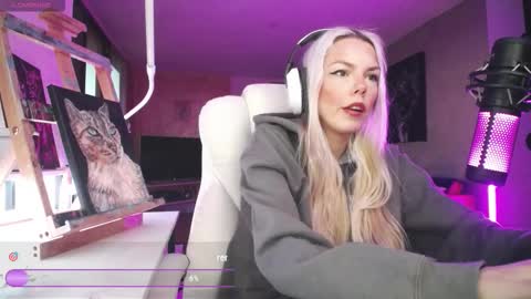 stage Kylie Sinner  brand CLITBAIT online show from 4, 3, 2026