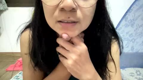 Snapshot of tinyspot chatting on 5, 10, 2025 tinyspot online show from 5, 10, 2025