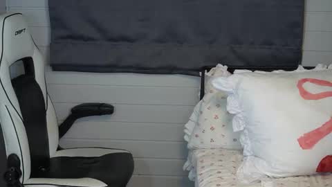 Lili online show from 1, 10, 2025