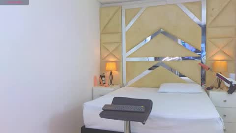 Snapshot of tiphani_walker_ chatting on 28, 11, 2025 Tiphani Walker online show from 28, 11, 2025