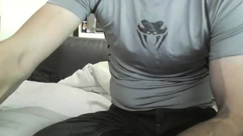 Snapshot of titfred54380 chatting on 27, 5, 2026 frederic online show from 27, 5, 2026