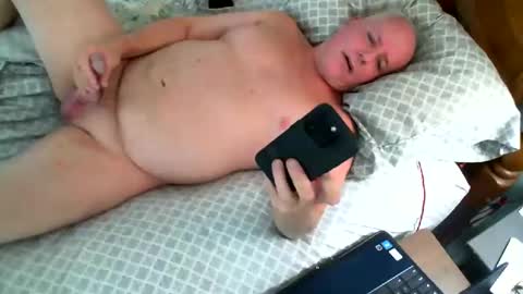 Snapshot of tj10564 chatting on 26, 12, 2024 TeeJay online show from 26, 12, 2024