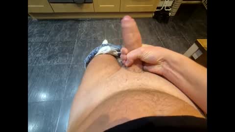 Snapshot of toadinhole chatting on 6, 2, 2026 Toady online show from 6, 2, 2026