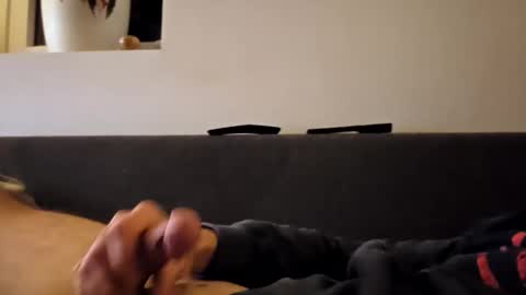 Snapshot of toc_toc_toc chatting on 16, 10, 2025 Alfie online show from 16, 10, 2025