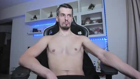 Snapshot of toddclaytonn chatting on 21, 12, 2025 Todd online show from 21, 12, 2025