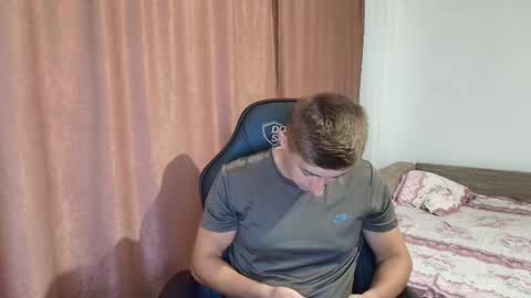 Snapshot of todhorny987 chatting on 17, 2, 2025 todhorny987 online show from 17, 2, 2025