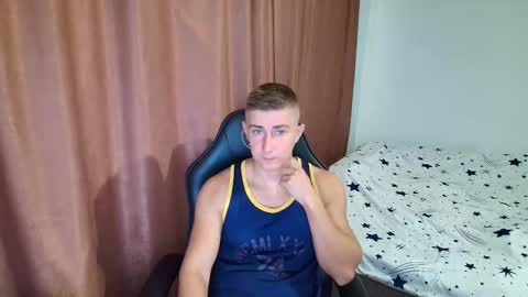 Snapshot of todhorny987 chatting on 4, 12, 2025 todhorny987 online show from 4, 12, 2025