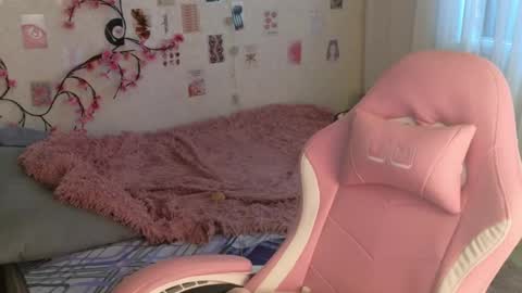 Snapshot of tofummuch chatting on 15, 5, 2026 Elma online show from 15, 5, 2026