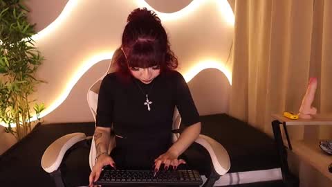 TOKYO DOLL  online show from 24, 9, 2025