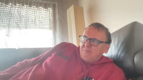 Tom online show from 10, 1, 2025