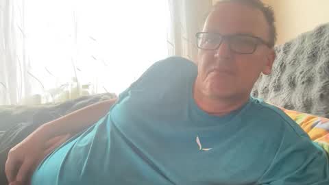 Tom online show from 11, 10, 2025