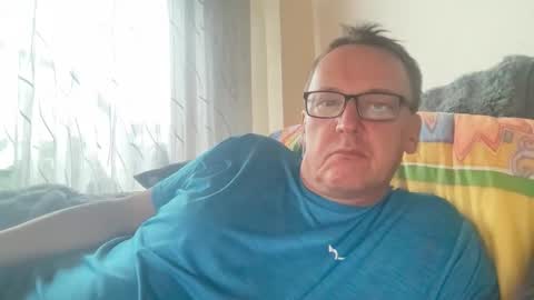 Tom online show from 12, 10, 2025