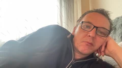 Tom online show from 15, 11, 2025