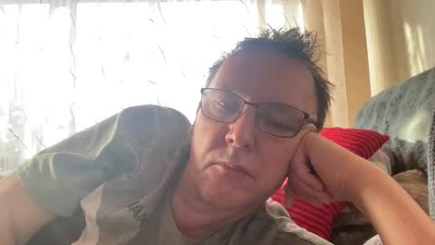 Tom online show from 28, 2, 2026