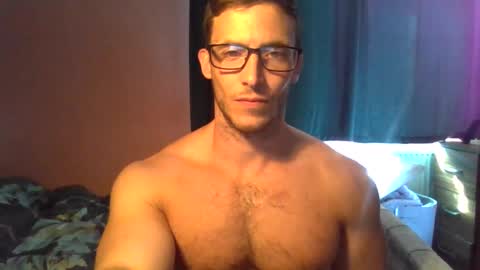 Snapshot of tom90ukx chatting on 22, 9, 2025 tom90ukx online show from 22, 9, 2025