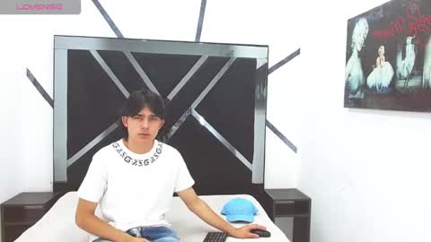 tom_0002 online show from 6, 11, 2025