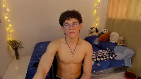 Snapshot of tom_blue10 chatting on 7, 11, 2025 Tom Blue online show from 7, 11, 2025