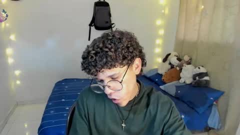 Snapshot of tom_blue10 chatting on 2, 12, 2025 Tom Blue online show from 2, 12, 2025