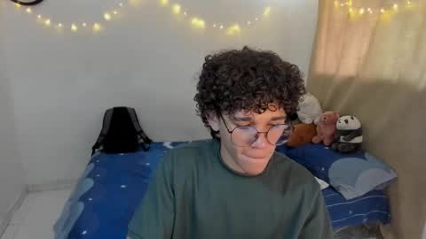 Snapshot of tom_blue10 chatting on 4, 2, 2026 Tom Blue online show from 4, 2, 2026