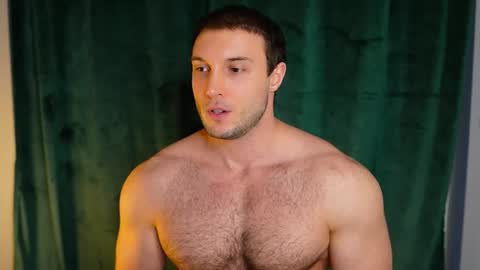 Tom online show from 25, 3, 2026