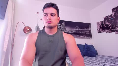 Snapshot of tom_mckleein chatting on 15, 1, 2025 TOM MCKLEEIN instagram online show from 15, 1, 2025