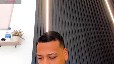 Tom muscle1 online show from 31, 10, 2025