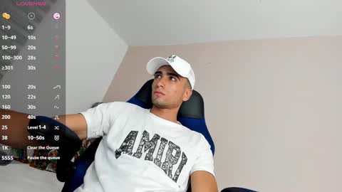 Snapshot of tom_walton chatting on 10, 12, 2024 tom online show from 10, 12, 2024