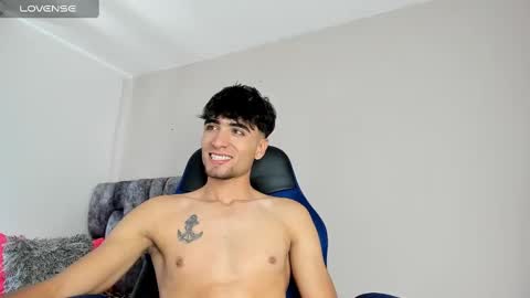 Snapshot of tom_walton chatting on 21, 1, 2025 tom online show from 21, 1, 2025