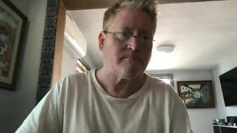 Hola online show from 28, 1, 2025