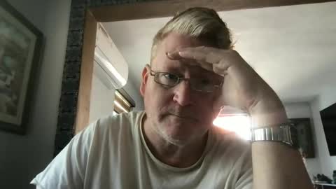 Hola online show from 14, 2, 2025