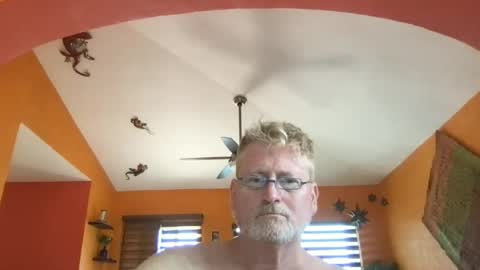 Snapshot of tomascausa chatting on 2, 7, 2026 Hola online show from 2, 7, 2026