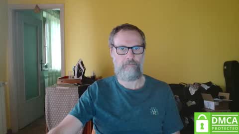 Snapshot of tomasmilian77 chatting on 18, 11, 2025 Tomas Milian online show from 18, 11, 2025