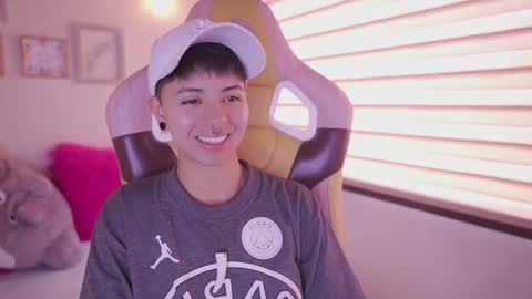 Snapshot of tomboy_tommy chatting on 23, 6, 2026 Tommy online show from 23, 6, 2026
