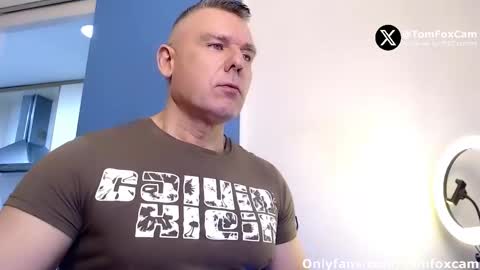 Snapshot of tomfoxcam chatting on 7, 1, 2026 Tom Fox online show from 7, 1, 2026