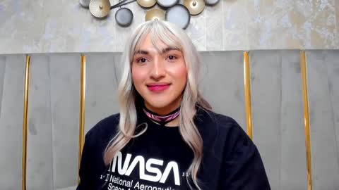   online show from 29, 1, 2025