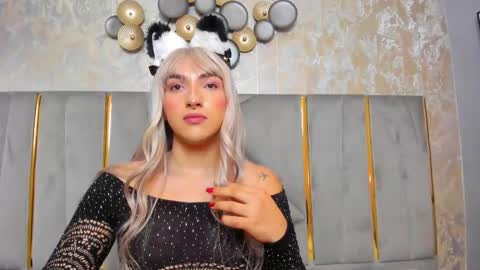   online show from 19, 2, 2025