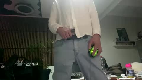 tommit84 online show from 12, 3, 2025