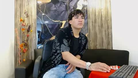 Snapshot of tommy160920 chatting on 18, 11, 2025 tommy160920 online show from 18, 11, 2025