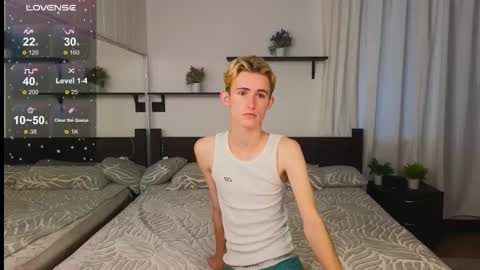 Snapshot of tommy18xxx chatting on 27, 9, 2025 Tommy online show from 27, 9, 2025
