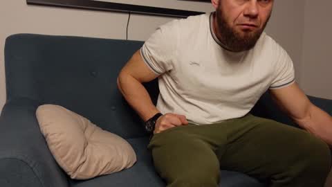  tommy burnzzz  online show from 22, 1, 2025