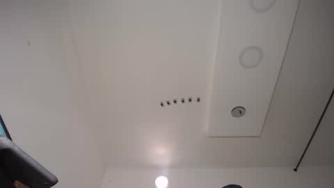   Thomas    online show from 29, 1, 2025