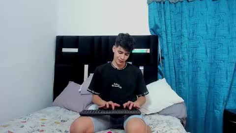 Snapshot of tommy_carlos chatting on 14, 1, 2025 online show from 14, 1, 2025